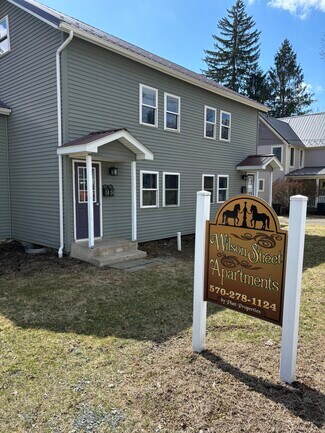 Plus de détails pour 100 Wilson St, Montrose, PA - Logement à vendre