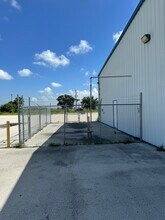 544 Airglades Blvd, Clewiston, FL à louer Photo intérieure– Image 2 sur 6