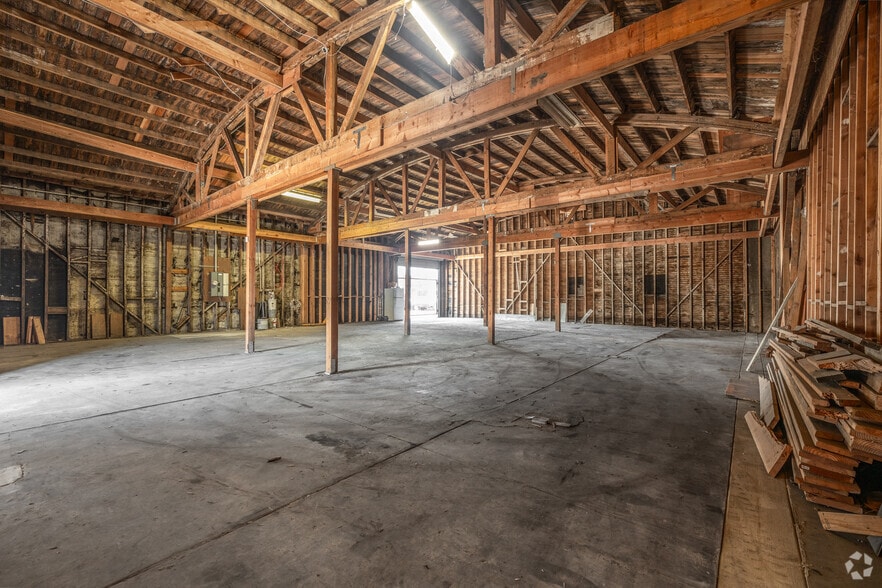 1808 Firestone Blvd, Los Angeles, CA à vendre - Photo intérieure – Image 3 sur 18