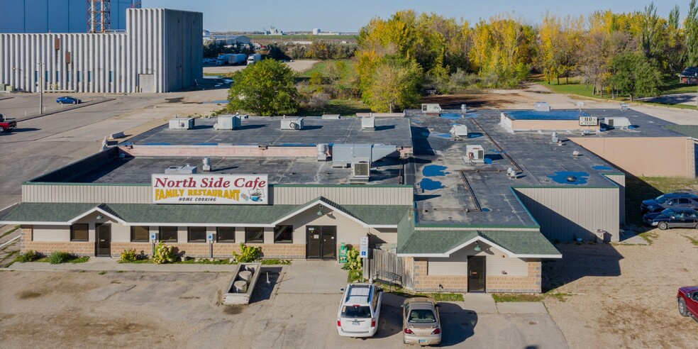 3450 Gateway Dr, Grand Forks, ND à louer - Photo de l’immeuble – Image 1 sur 48
