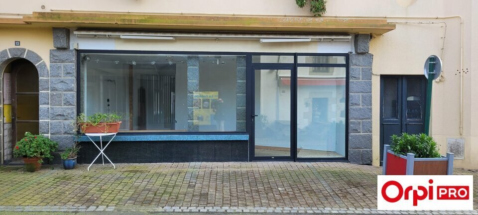 Local commercial dans Binic-Étables-sur-Mer à louer Photo de l’immeuble– Image 1 sur 6