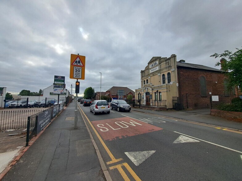 Mount Pleasant, Brierley Hill à louer - Photo de l’immeuble – Image 3 sur 15