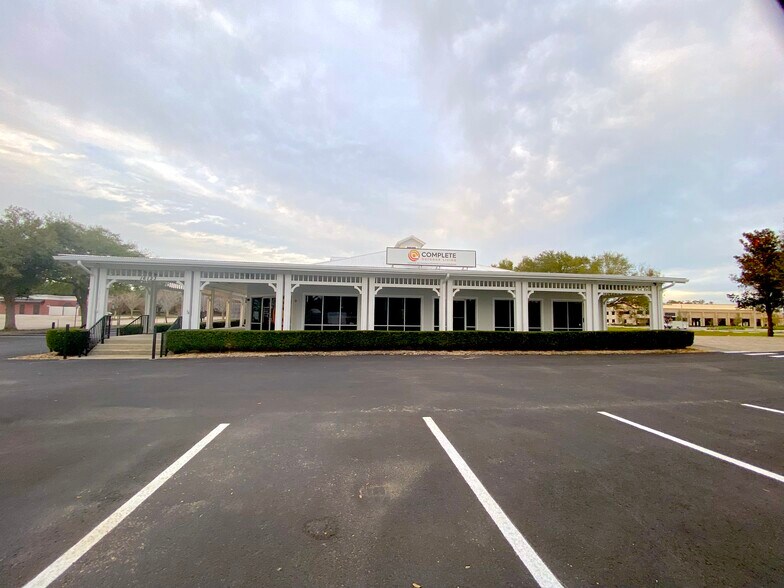 16123 W Colonial Dr, Oakland, FL à louer - Photo de l’immeuble – Image 2 sur 10