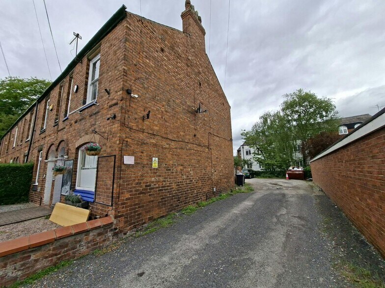 31 Tatton St, Knutsford à louer - Photo de l’immeuble – Image 2 sur 10