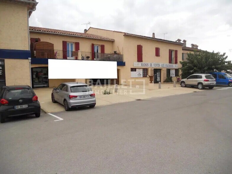 562 Boulevard Du Bèlvédère, Montauroux à louer - Photo de l’immeuble – Image 1 sur 6