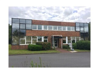 Plus de détails pour Local d'activités à louer