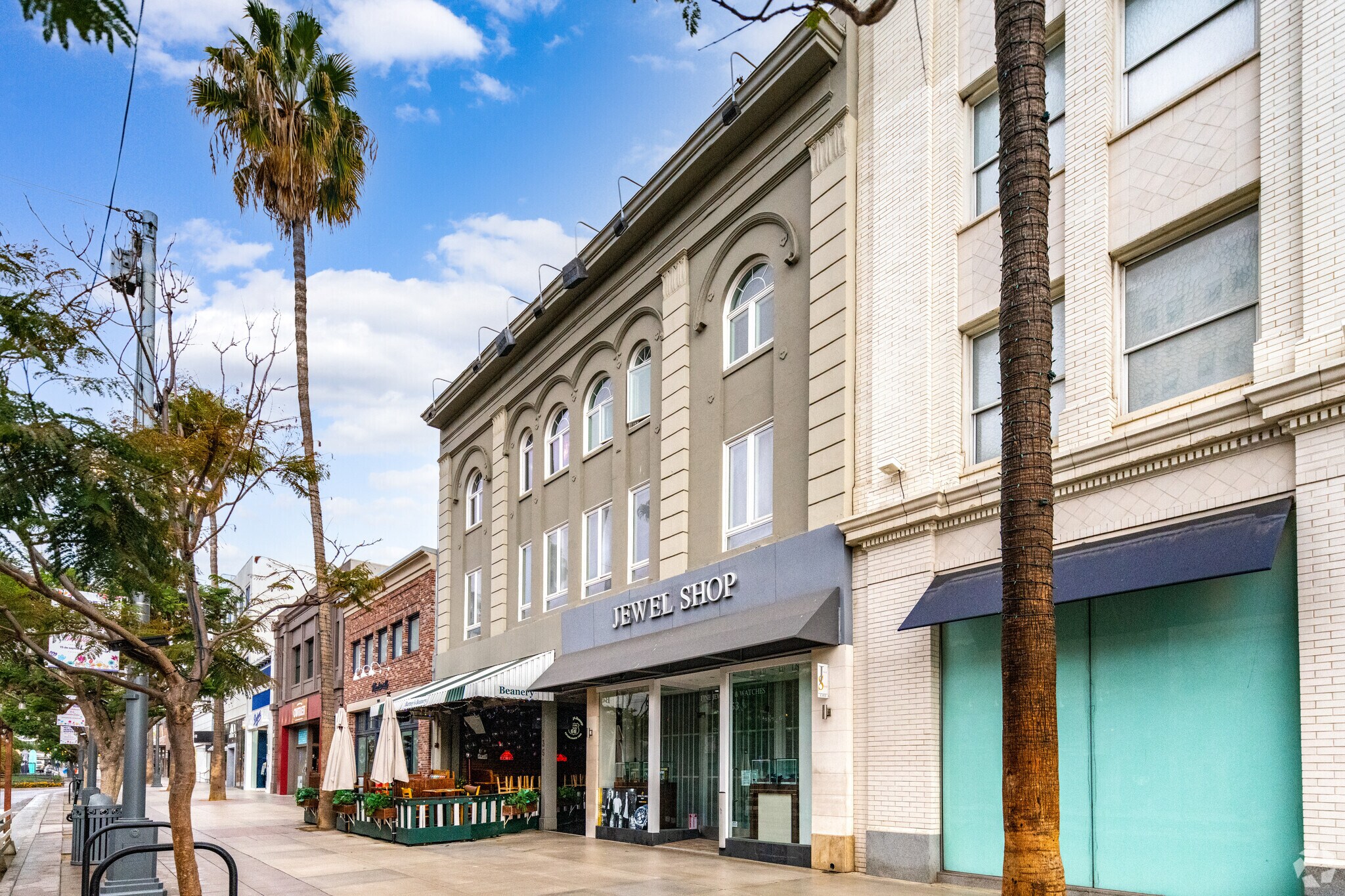 1351-1353 3rd Street Promenade, Santa Monica, CA à louer Photo principale– Image 1 sur 26