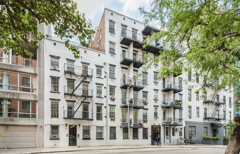 446 W 19th St, New York, NY à vendre - Photo principale – Image 1 sur 3