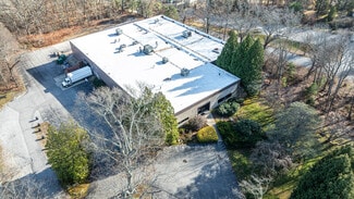Plus de détails pour 1538 S County Trl, East Greenwich, RI - Industriel/Logistique à louer
