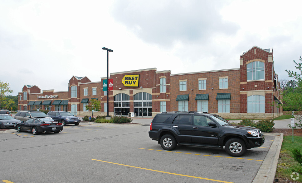3270-3272 Golf Rd, Delafield, WI à vendre - Photo de l’immeuble – Image 2 sur 7