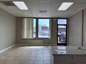 31900 Mission Trl, Lake Elsinore, CA à louer Photo intérieure– Image 1 sur 5