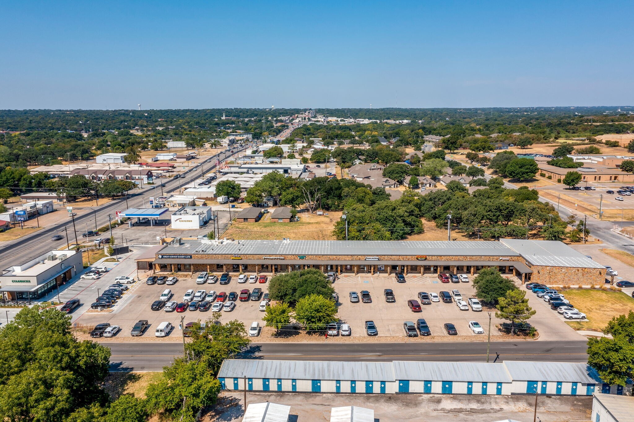 1115 Fort Worth Hwy, Weatherford, TX à louer Photo de l’immeuble– Image 1 sur 8