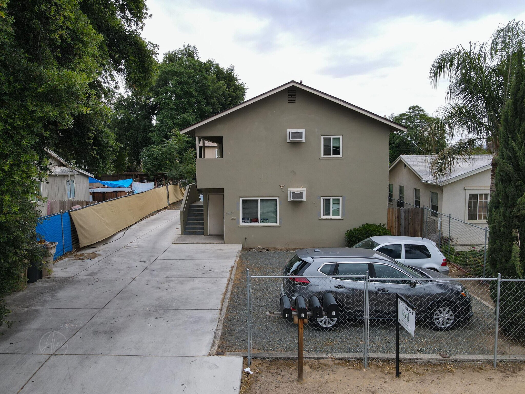 2207 River Blvd, Bakersfield, CA à vendre Photo de l’immeuble– Image 1 sur 9