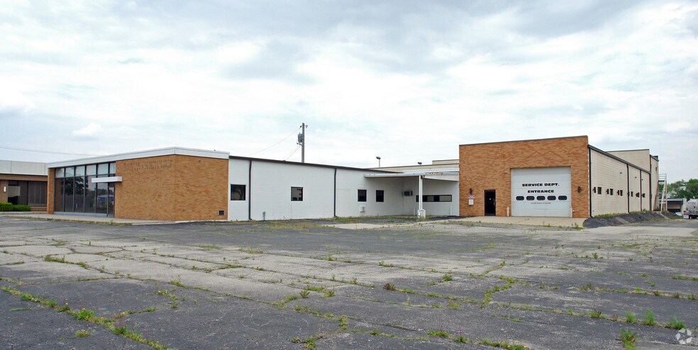 7030 Poe Ave, Dayton, OH à louer - Photo de l’immeuble – Image 1 sur 9