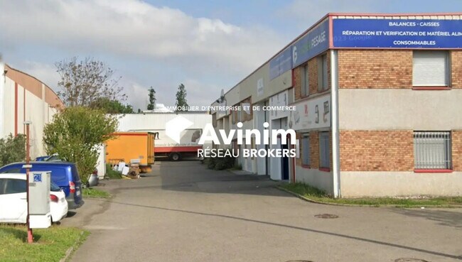 Plus de détails pour Local d'activités à louer