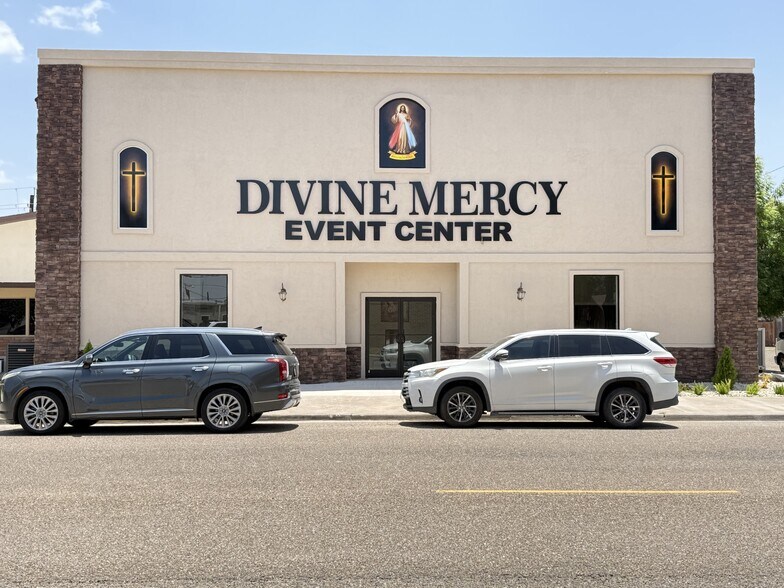 200 W Cano St, Edinburg, TX à louer - Photo de l’immeuble – Image 1 sur 12