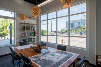 200 Laurel St, Baton Rouge, LA à louer Photo intérieure– Image 2 sur 3