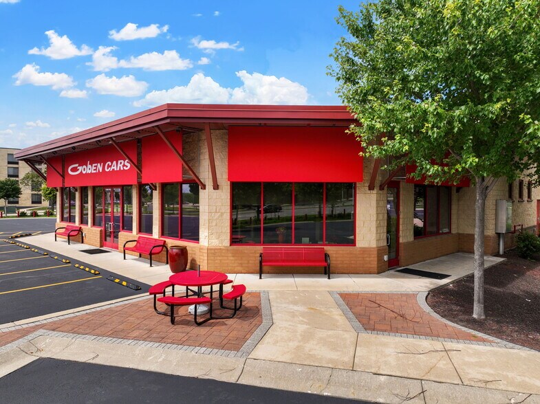 2501 East Springs Dr, Madison, WI à vendre - Photo de l’immeuble – Image 2 sur 23