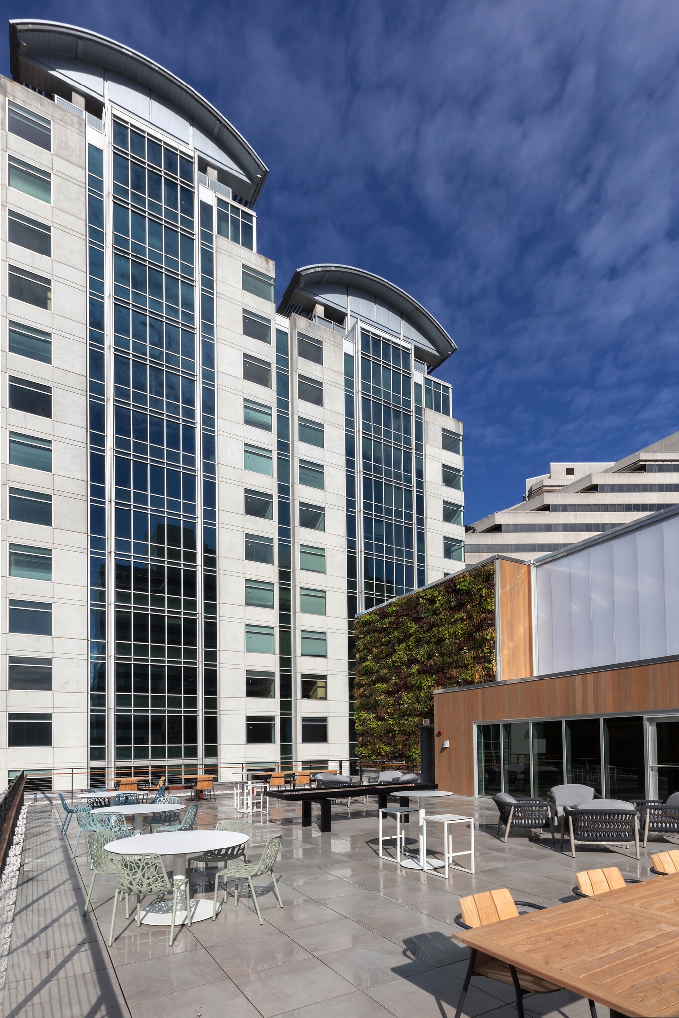 2 Bethesda Metro Ctr, Bethesda, MD à louer Photo principale– Image 1 sur 34