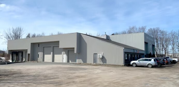 670 Rte Du Président-Kennedy, Lévis, QC à louer - Photo de l’immeuble – Image 2 sur 6