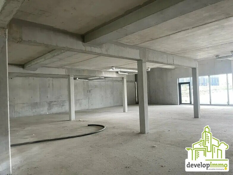 Bureau dans Épron à vendre - Photo intérieure – Image 3 sur 12