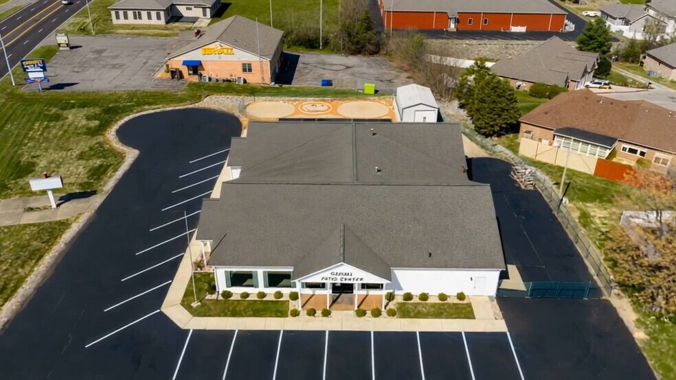 3538 Lone Oak Rd, Paducah, KY à vendre - Vidéo sur l’annonce professionnelle – Image 2 sur 8