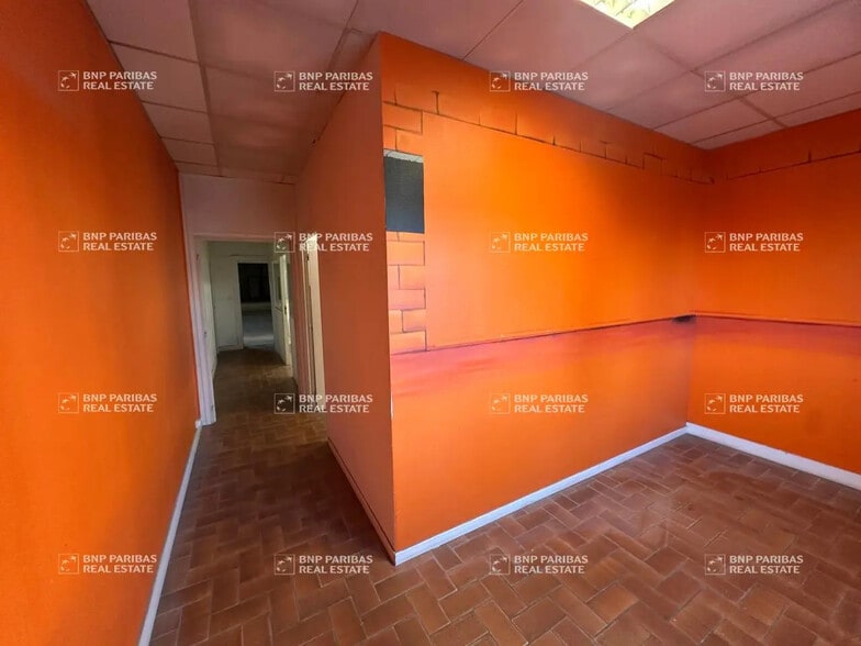 Bureau dans Saint-Avertin à louer - Photo de l’immeuble – Image 2 sur 8