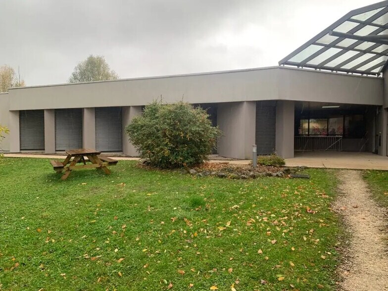 Bureau dans Saint-Apollinaire à louer - Photo de l’immeuble – Image 2 sur 7