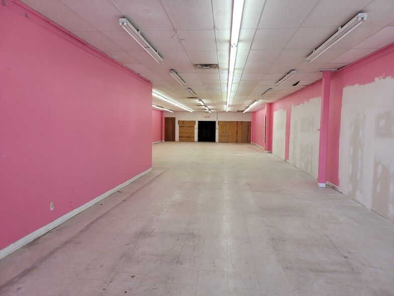 230 International blvd, Hidalgo, TX à louer - Photo de l’immeuble – Image 3 sur 12
