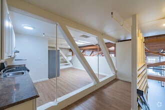 1050-1066 47th Ave, Oakland, CA à louer Photo intérieure– Image 2 sur 33