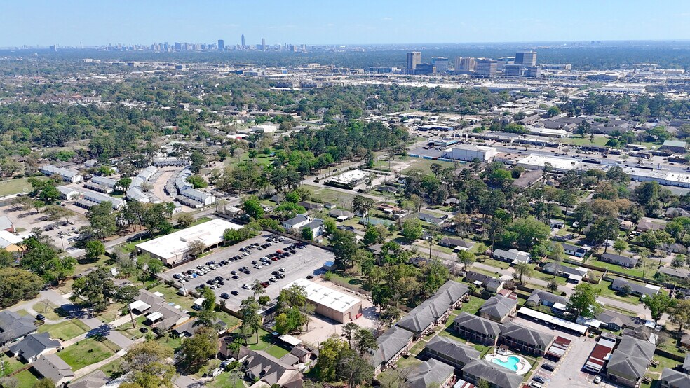 1515 Witte Rd, Houston, TX à louer - Photo de l’immeuble – Image 2 sur 10