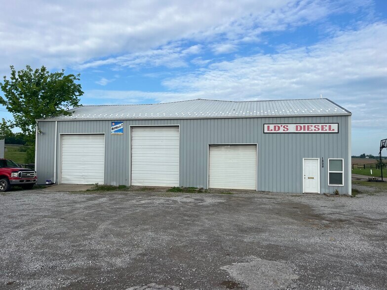1828 Louisville Rd, Harrodsburg, KY à louer - Photo de l’immeuble – Image 2 sur 9