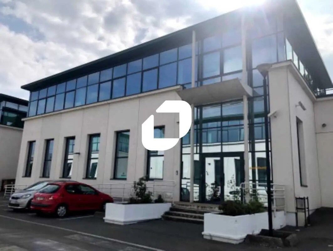 Bureau dans Villeneuve-la-Garenne à louer Photo de l’immeuble– Image 1 sur 8