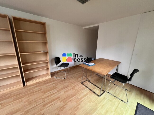 Plus de détails pour Bureau à louer