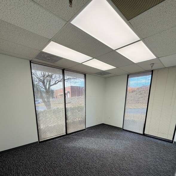 2534 N Royal Pl, Tucker, GA à louer - Photo intérieure – Image 2 sur 4