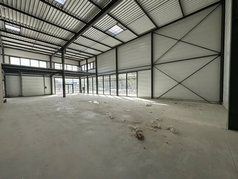 Local d’activités dans ILLKIRCH-GRAFFENSTADEN à louer - Photo intérieure – Image 3 sur 5