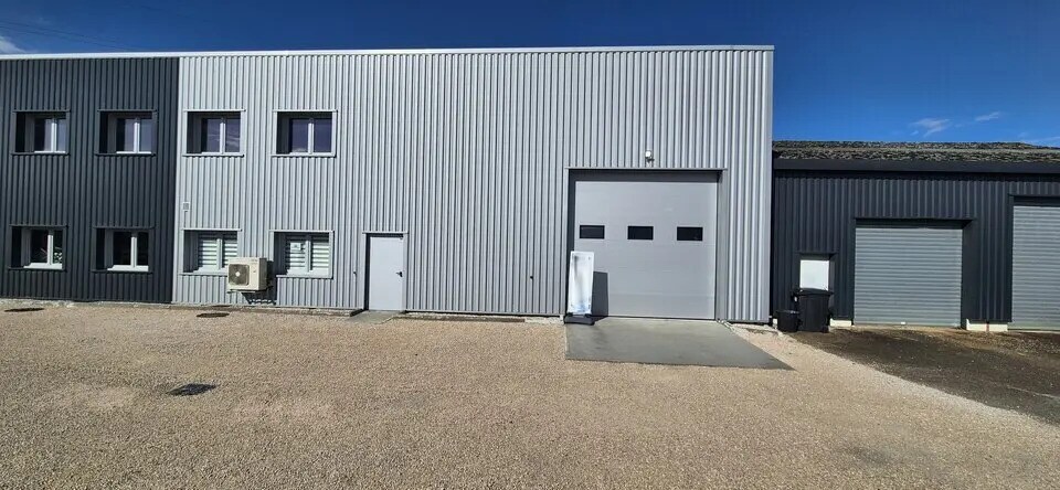 Local d’activités dans Chenôve à louer - Photo principale – Image 1 sur 6