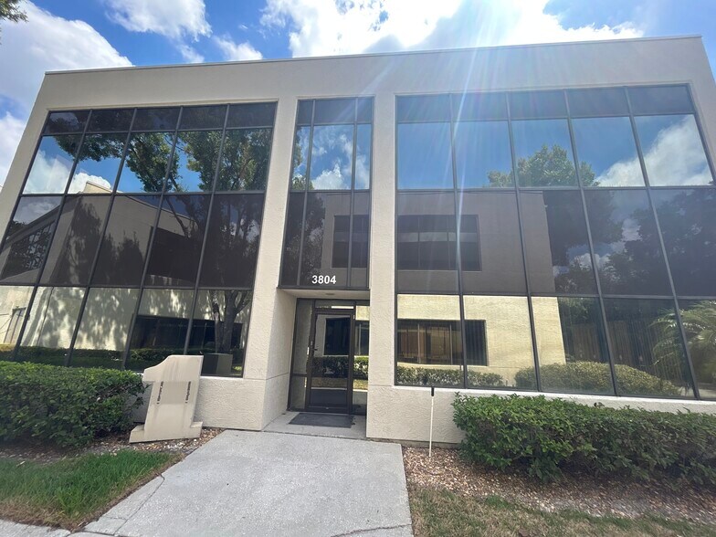 3804 Gunn Hwy, Tampa, FL à vendre - Photo de l’immeuble – Image 2 sur 37