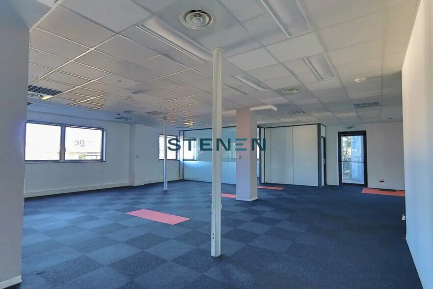 Bureau dans Aix-en-Provence à louer - Photo de l’immeuble – Image 3 sur 16