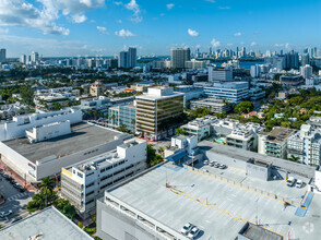 1688 Meridian Ave, Miami Beach, FL - VUE AÉRIENNE  vue de carte