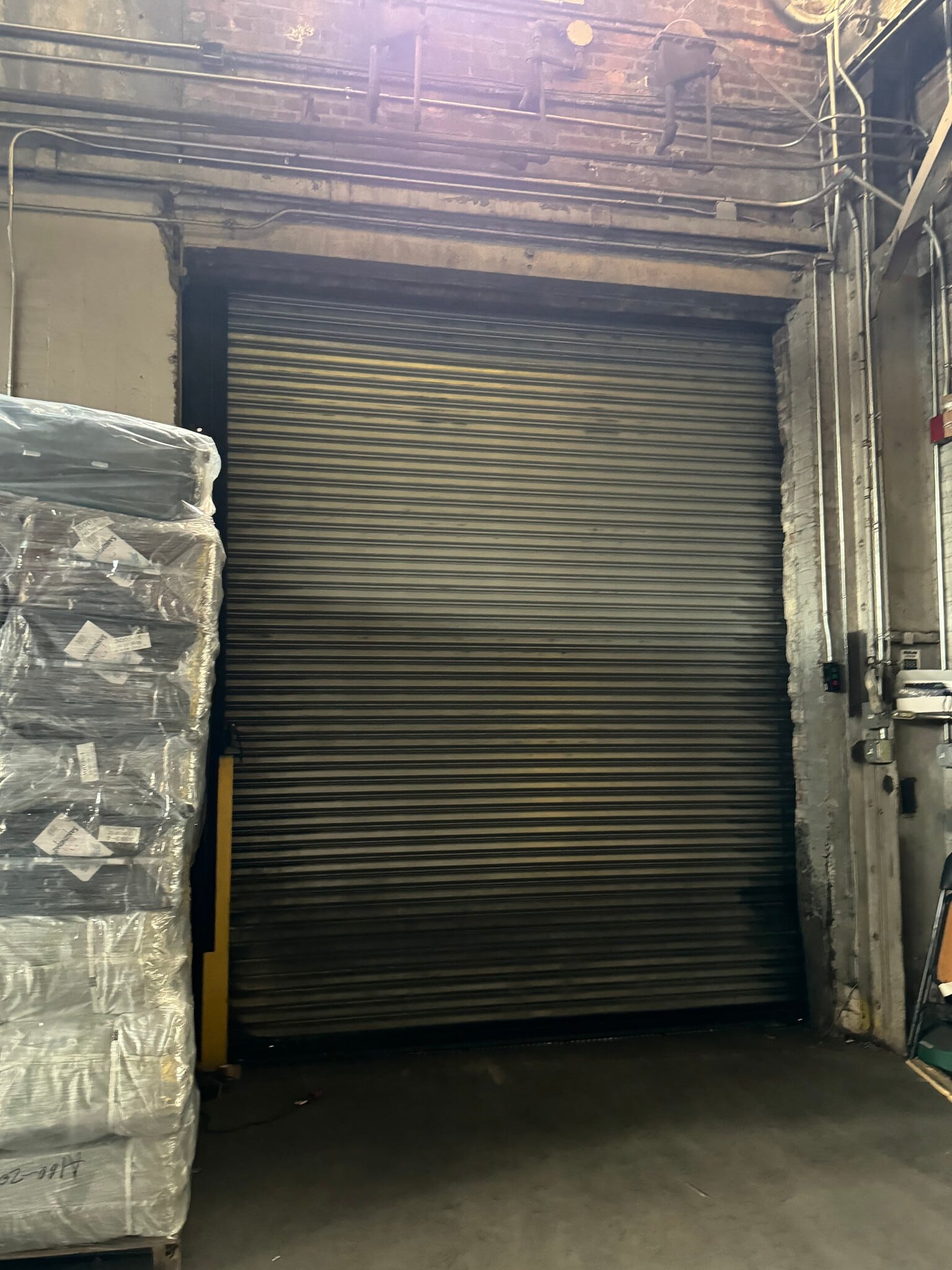 1819 Flushing Ave, Ridgewood, NY à louer Photo intérieure– Image 1 sur 6