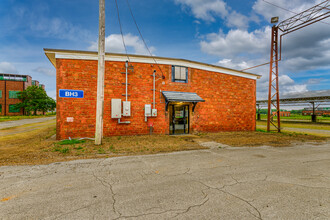 426 Franklin D Roosevelt, Muscle Shoals, AL à louer Photo de l’immeuble– Image 1 sur 11