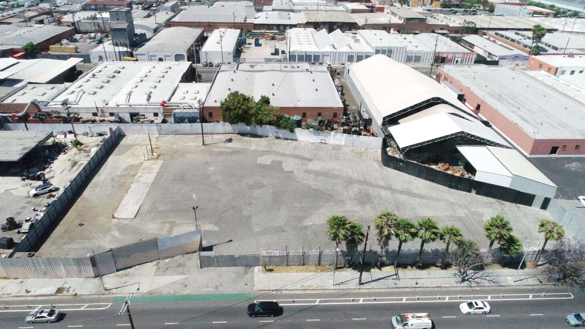 841 E Gage Ave, Los Angeles, CA à louer Autre– Image 1 sur 8