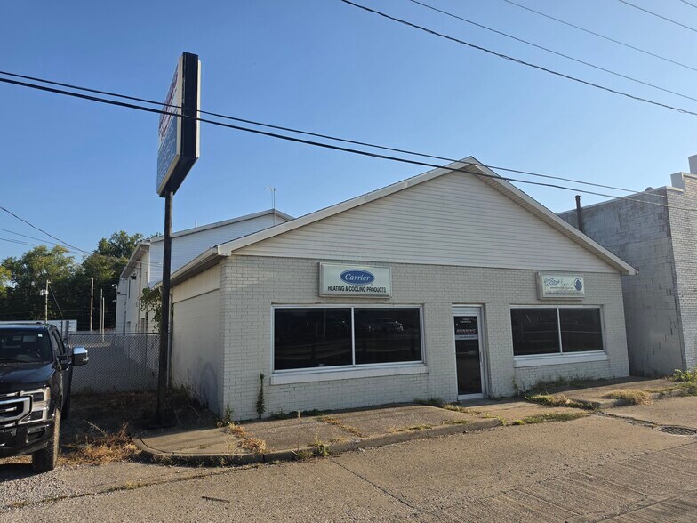 1116 Diamond Ave, Evansville, IN à vendre - Photo de l’immeuble – Image 1 sur 7