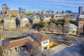 2121 Maple Ave, Dallas, TX - VUE AÉRIENNE  vue de carte - Image1