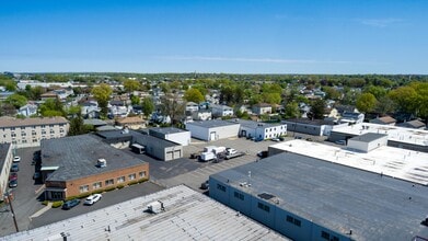 74 Louis Ct, South Hackensack, NJ à louer Photo intérieure– Image 2 sur 8