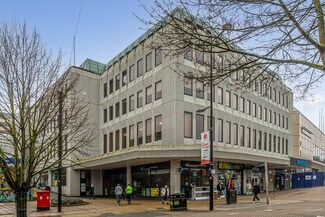 Plus de détails pour 26-32 George St, Luton - Bureau à louer