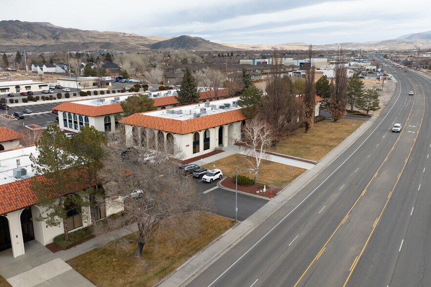 1150 E Williams St, Carson City, NV à vendre - Photo de l’immeuble – Image 3 sur 3