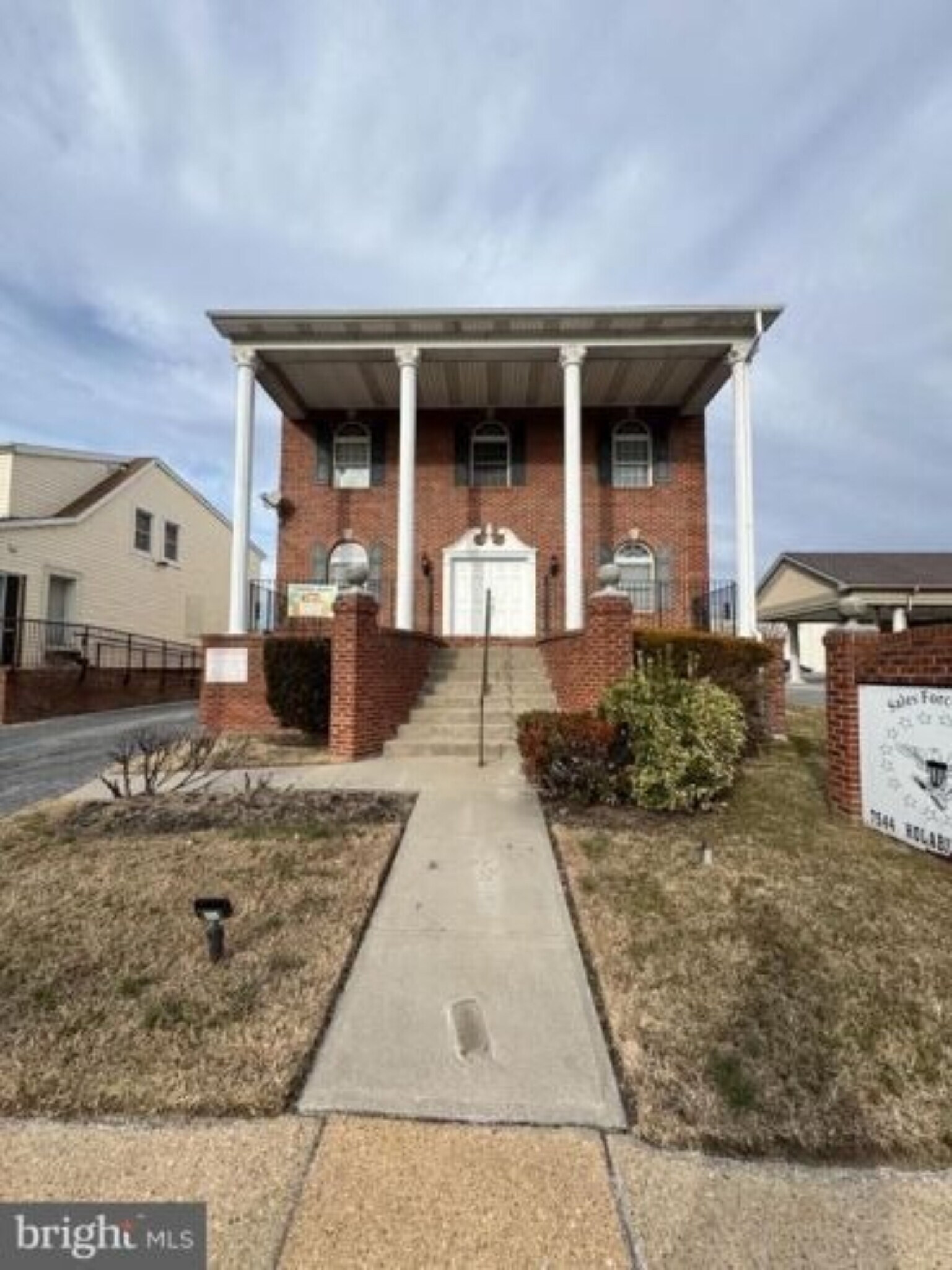 7544 Holabird Ave, Dundalk, MD à vendre Photo principale– Image 1 sur 35