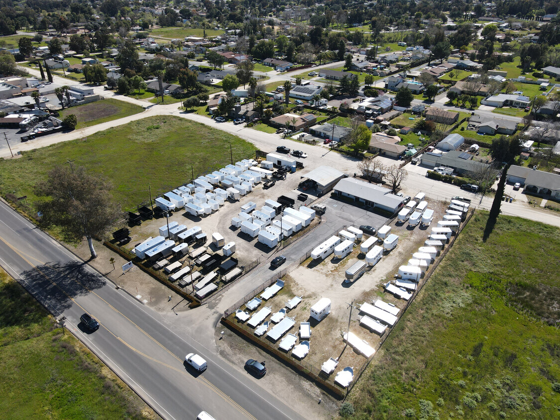 2430 Main St, Ramona, CA à vendre Photo de l’immeuble– Image 1 sur 3